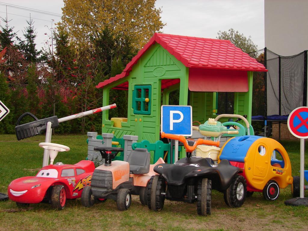 Willa Magnolia - Apartamenty I Pokoje - Rowery, Pokoj Zabaw, Kawa Z Ekspresu Jantar Exterior foto