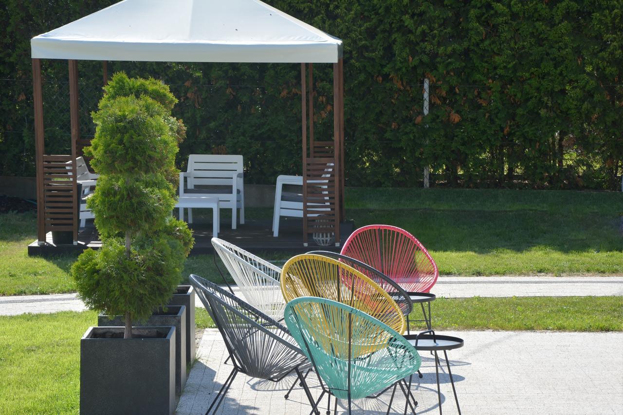 Willa Magnolia - Apartamenty I Pokoje - Rowery, Pokoj Zabaw, Kawa Z Ekspresu Jantar Exterior foto